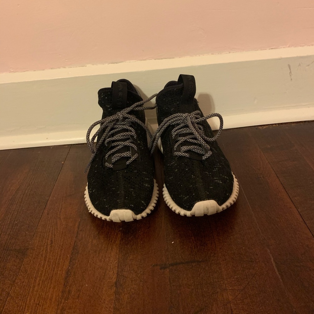 Adidas tubular sneaker shoe